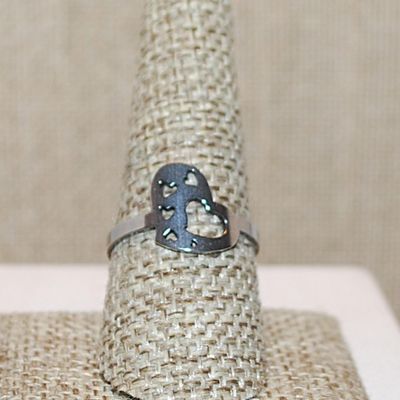 Size 9 Delicate STAINLESS STEEL Ring with "6 TINY HEARTS DESIGN" on a Silver Colored Band (1.5g)