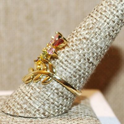 Size 9¼ Multicolor Flower Party Style Ring with Branch on a Gold Tone Band (3.7g)