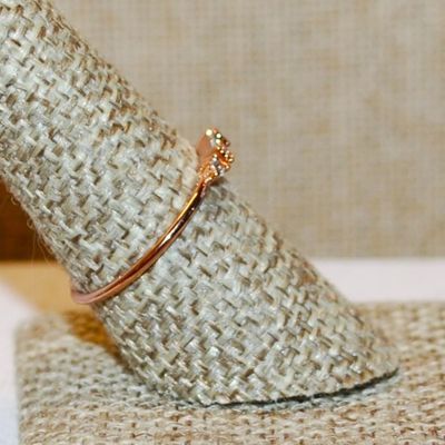 Size 7½ Delicate Rose Gold Clear Rectangle Stone Ring & Side Accents on a Rose Gold Band (0.9g)