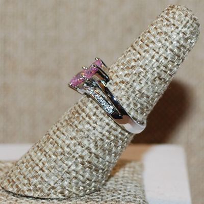 Size 7½ Double Pink Hearts Ring with Side Swirl Accents on a Silver Tone Band (3.3g)
