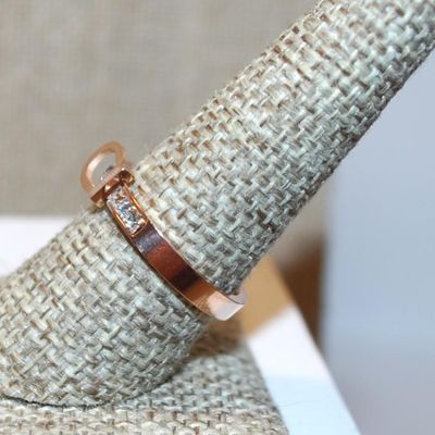 Size 8¼ Rose Gold "Love Forever" Ring with Loop & 7 Square Clear Stone Sides on a Rose Gold Band (2.4g)