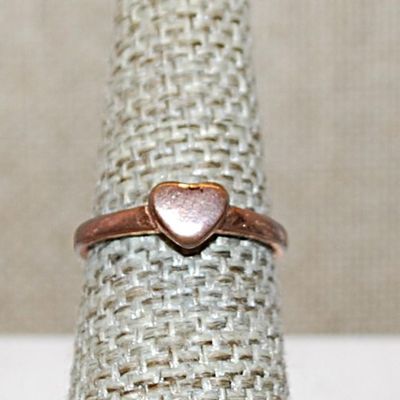 Size 7 Delicate VINTAGE Copper Colored No-Stones Ring & Solid HEART on a Copper Colored Band (1.8g)