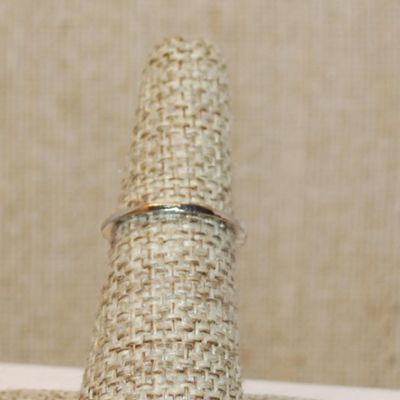Size 6¼ Large Beveled Clear Stone Nested Ring with Tiny Clear Stone Side Accents on a Silver Tone Band (2.4g)