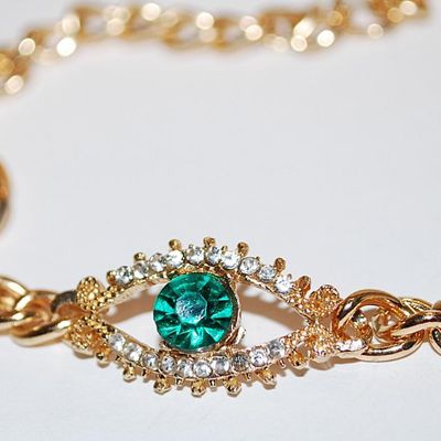 Larger Gold Colored Links BRACELET (3" Opening) with "Eye Shape" Large Green Beveled Main Stone & Clear Accent Stones...