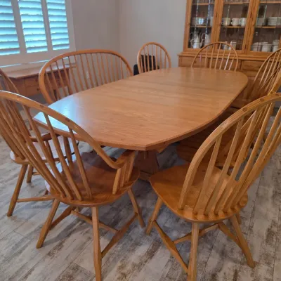 Large Trestle table 61"-97", 44 D x 29H (3-12" leaves)