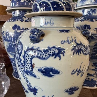 Sale Photo Thumbnail #129: Chinese Blue and White Porcelain Temple Jar with Dragon Motif and Foo Dog Finial
