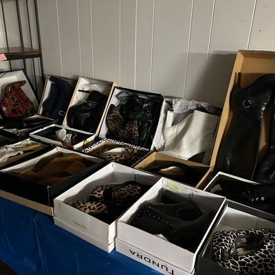 Sale Photo Thumbnail #50