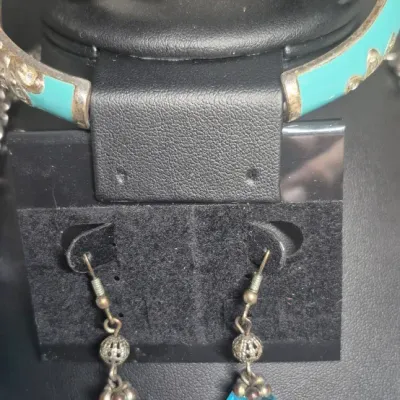 Sale Photo Thumbnail #159: Very Fashionable Jewels ~ 2 multi stone Blue Necklaces / Cuff Bracelet / Earrings  [4pcs]
> Charming Charlie double strand bead + glass beads
> chunky multi stone choker 
> hinged enamel bracelet 
> pair of pierce rhinestone earrings in blue