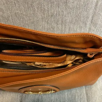 Sale Photo Thumbnail #208: This bag has been made of the best genuine leather by local master crafters of Florence in Italy, designed for women who only accept premium Italian quality and luxury leather bags and modern Italian fashion.

.

Size:

Width 31cm/12 inches

Height 24cm/9