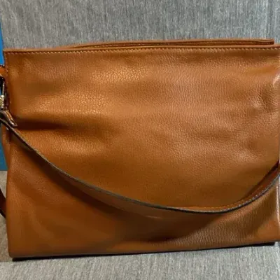 Sale Photo Thumbnail #209: This bag has been made of the best genuine leather by local master crafters of Florence in Italy, designed for women who only accept premium Italian quality and luxury leather bags and modern Italian fashion.

.

Size:

Width 31cm/12 inches

Height 24cm/9