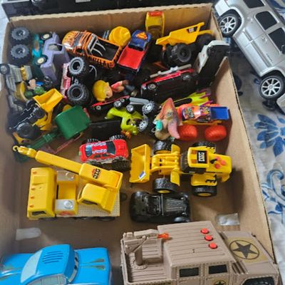 Assorted farm/industry/construction equipment
