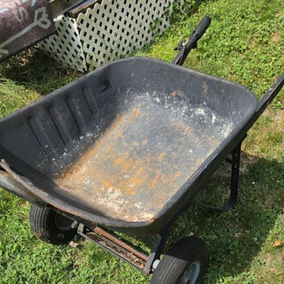 Heavy Duty dumping 2 wheel barrow