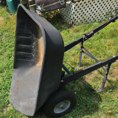 Heavy Duty dumping 2 wheel barrow