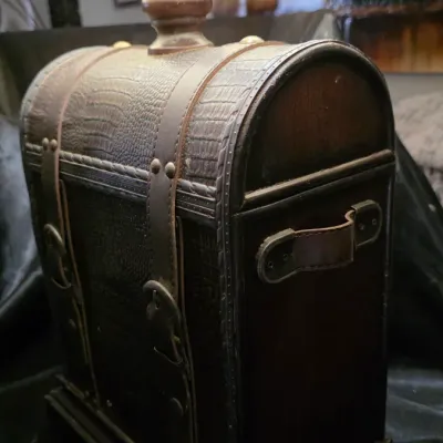 LOCAL ONLY - Vintage Steamer Trunk Table Lamp Faux Leather Travel Chest Base Rectangular Shade