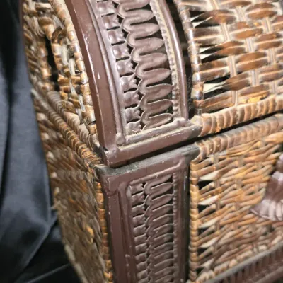 Vintage Metal Treasure Chest Jewelry Box with Ornate Tassel Pull Decorative Keepsake Storage Chest