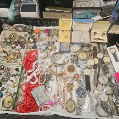 Sale Photo Thumbnail #63