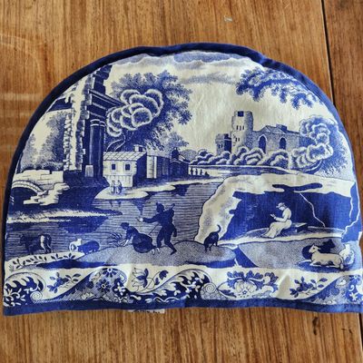 SPODE BLUE ITALIAN TEA COSY