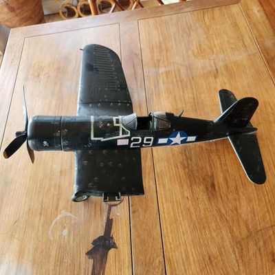 WWII U.S. NAVY F4U CORSAIR NO. 29 MODEL AIRCRAFT