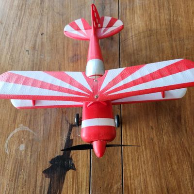 RED AND WHITE FOAM RC SPORT AIRPLANE