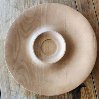 ROUND WOODEN CHIP AND DIP SERVING PLATTER
