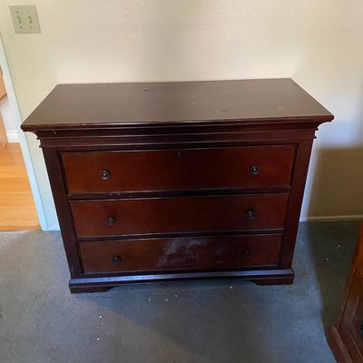 THREE-DRAWER MAHOGANY-FINISH CHEST