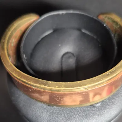 Sale Photo Thumbnail #98: Vintage two toned Copper & Brass Southwest style 1/2" Cuff Bracelet [20g]
promotes therapeutic healing benefits via copper 
VG condition...unbranded