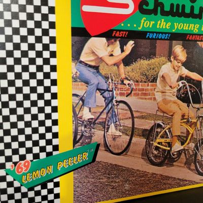 Sale Photo Thumbnail #390: Xonex 1:6 scale 1969 Schwinn Sting-Ray Lemon Peeler Krate in yellow. Includes molded Styrofoam insert and original retro-style presentation carton. Model presents well with classic Krate detailing; packaging shows scuffs, creases and edge/corner wear from