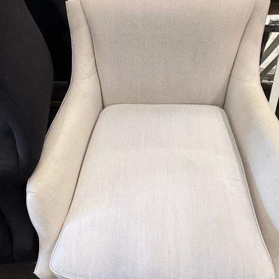 Sale Photo Thumbnail #255: Hickory Chair Co. Earl Club Chair