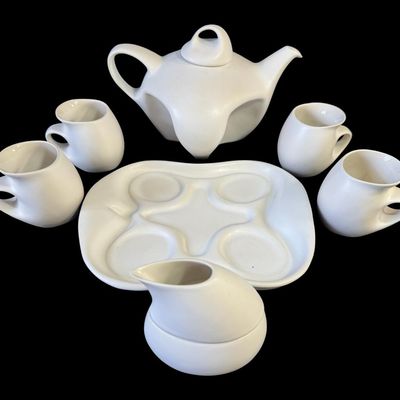 Modernist “Design II” Nesting Tea Set by Peter Saenger