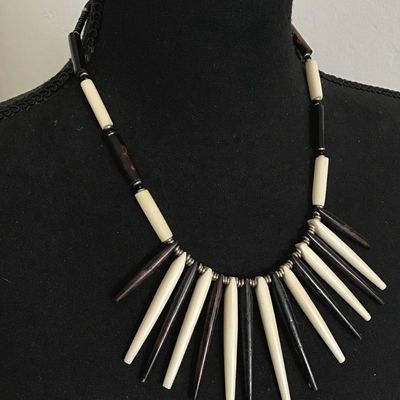 Vintage natural bone or horn spike collar statement necklace ethnic
