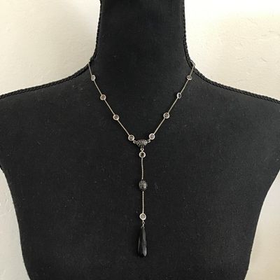 Beautiful Ellen Tracy, vintage jet, black, crystal rhinestone Y necklace