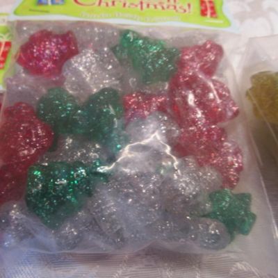 Sale Photo Thumbnail #99: Specialty beads are Santas, Christmas trees, angels & tri-beads, see pictures