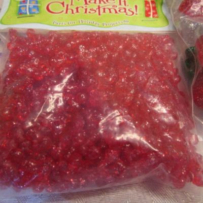 Sale Photo Thumbnail #101: Specialty beads are Santas, Christmas trees, angels & tri-beads, see pictures