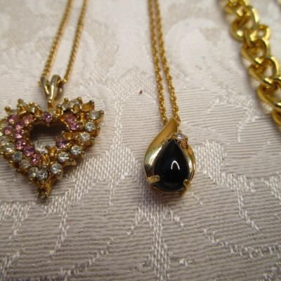 Sale Photo Thumbnail #152: 3 pins, 1 ring, 3 necklaces, 8 pr of pierced earrings, see pictures