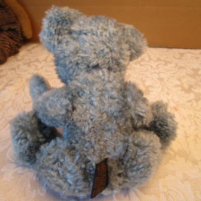 Sale Photo Thumbnail #557: Steel blue bear is a Boyd's jointed bear, Angel bear is a Russ, see pictures