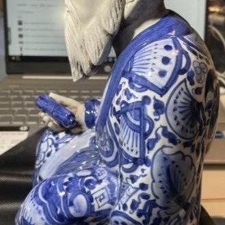Sale Photo Thumbnail #211: Vintage Japanese Kutani Porcelain Old Mud Man Scholar Figurine Blue & White in Very Good Preowned Condition. 11.5" Tall. $15 Domestic Shipping.