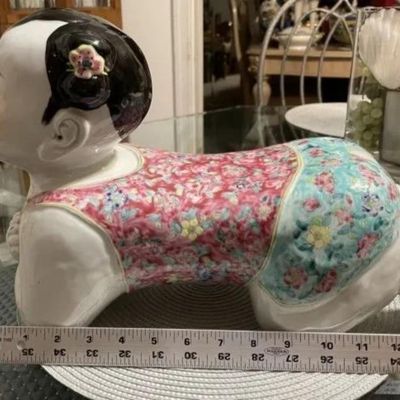 Sale Photo Thumbnail #321: Vintage Earlier SIGNED BASE Chinese Famille Porcelain Baby Child/Girl Opium Pillow Art Statue Sculpture 14" Long as Pic'd. Heavy Piece. (Pickup Only in Berlin, NJ 08009)