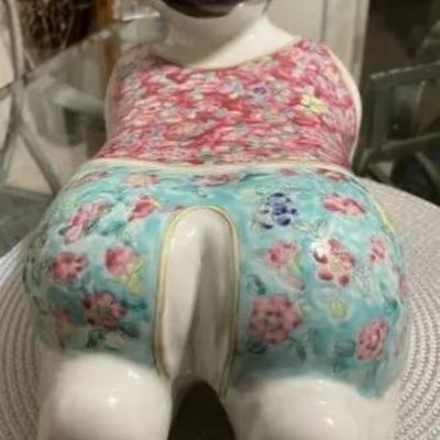 Sale Photo Thumbnail #318: Vintage Earlier SIGNED BASE Chinese Famille Porcelain Baby Child/Girl Opium Pillow Art Statue Sculpture 14" Long as Pic'd. Heavy Piece. (Pickup Only in Berlin, NJ 08009)