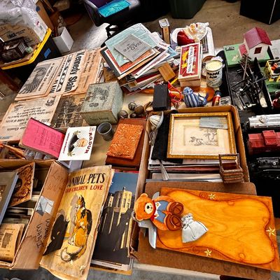 Estate sale photo