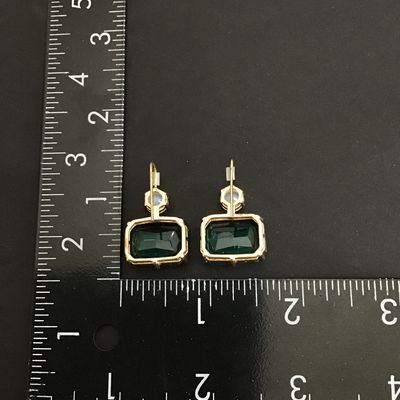 Pretty fashion earrings