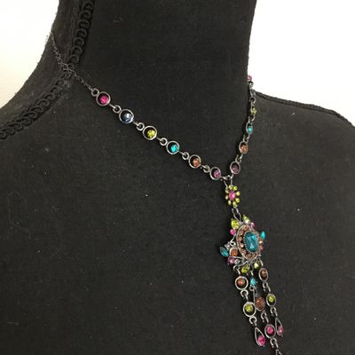 Gorgeous, vintage, bohemian style, crystal wine, necklace, assorted colorful glass stone set in a silver tone metal very nice quality