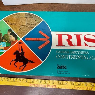 Sale Photo Thumbnail #315: Very Good, nearly pristine condition. There is a shadow in picture of the box that make it look 2-tone, it's not.