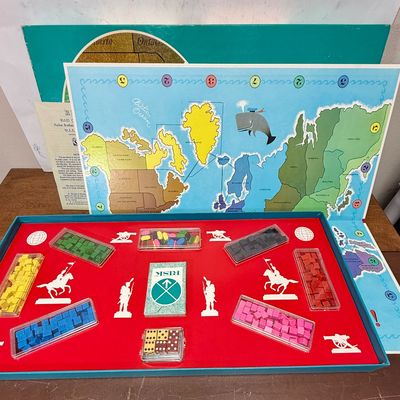 Sale Photo Thumbnail #307: Very Good, nearly pristine condition. There is a shadow in picture of the box that make it look 2-tone, it's not.