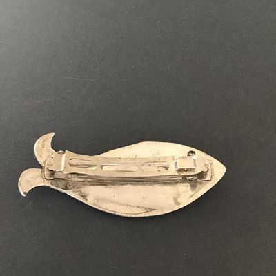 Sale Photo Thumbnail #21: Vintage silver tone fish hair barrette with red eye Please see attached pictures