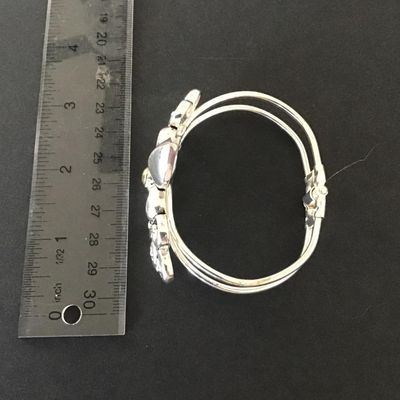 Sale Photo Thumbnail #44: Silver Tone Hinged fashion Bracelet Please see attached pictures