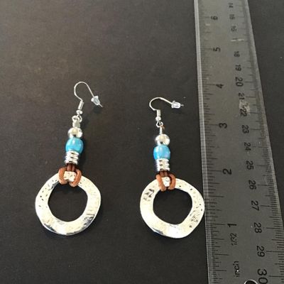 Sale Photo Thumbnail #106: Very cute Fashion Statement Earrings please see attached pictures