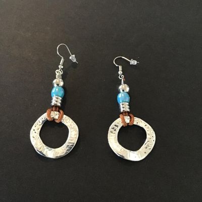 Sale Photo Thumbnail #105: Very cute Fashion Statement Earrings please see attached pictures