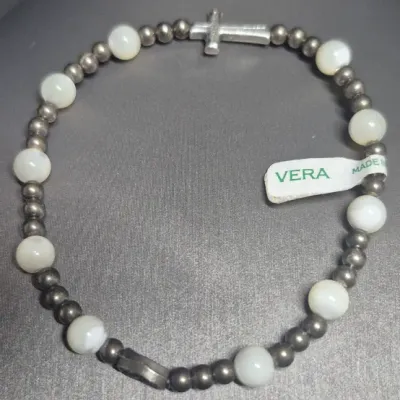 Madefera Vera Italy ~ beaded w/ silvertone cross