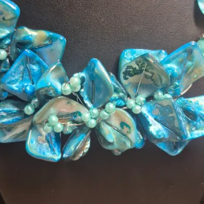 Stunning Chunky Sky Blue floral bead chip Necklace & matching Bracelet