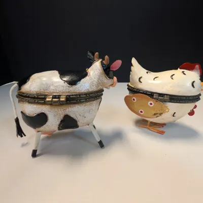 Hand Painted Vintage Ranger International Corp. Hinged Cow & Chicken Trinket Box